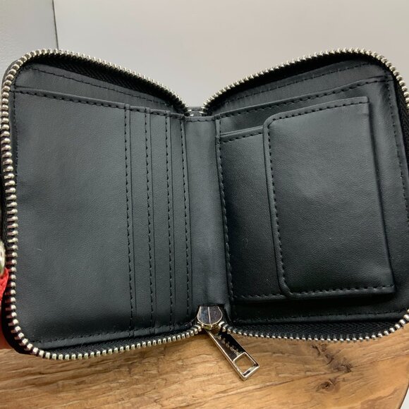 Coca-Cola Bifold Black Red Zipper Strap Wallet - Picture 4 of 10